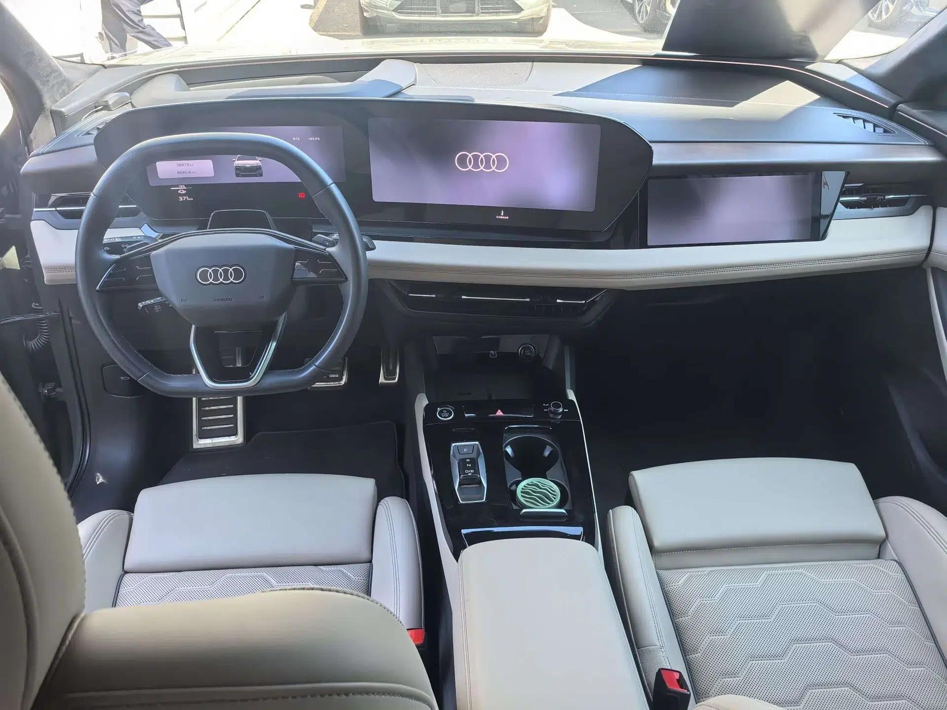 Audi Q6L Sportback e-tron 2026 First-Release Navigation Edition — миниатюра 32