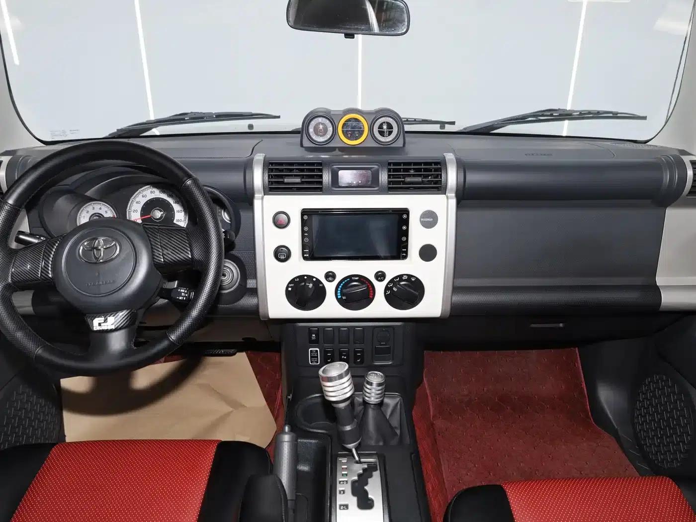 2019 FJ Cruiser 4.0L Middle East Edition — миниатюра 18