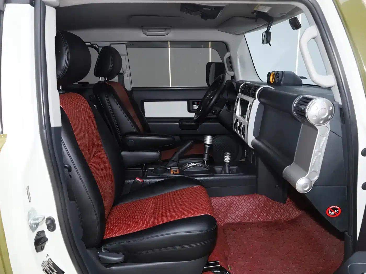 2019 FJ Cruiser 4.0L Middle East Edition — миниатюра 23