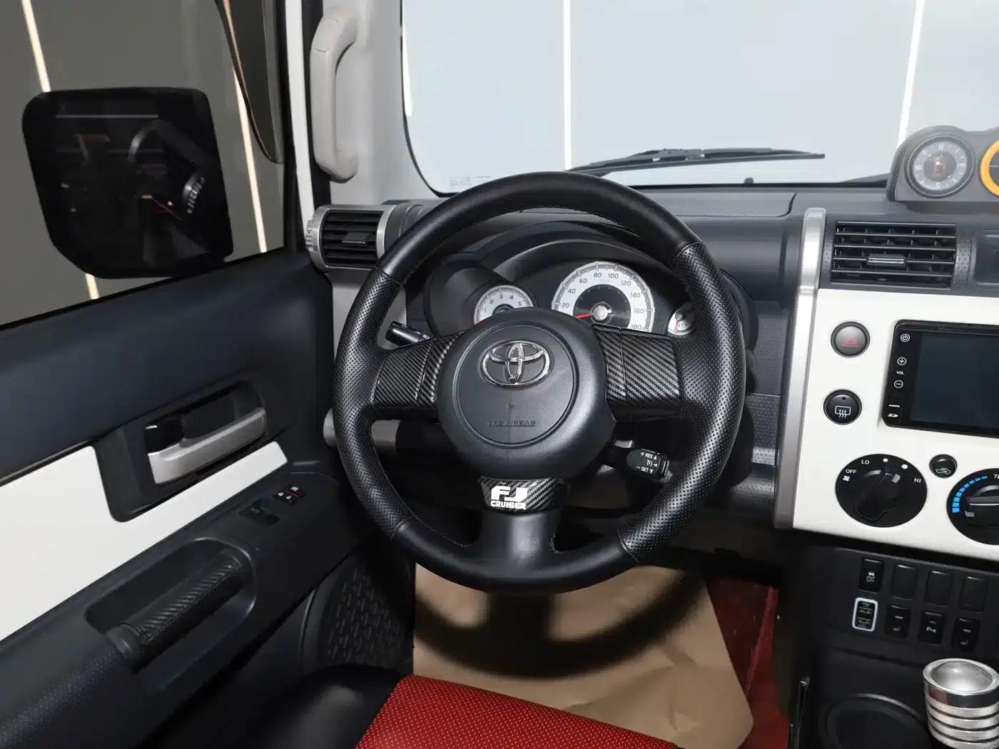 2019 FJ Cruiser 4.0L Middle East Edition — миниатюра 25
