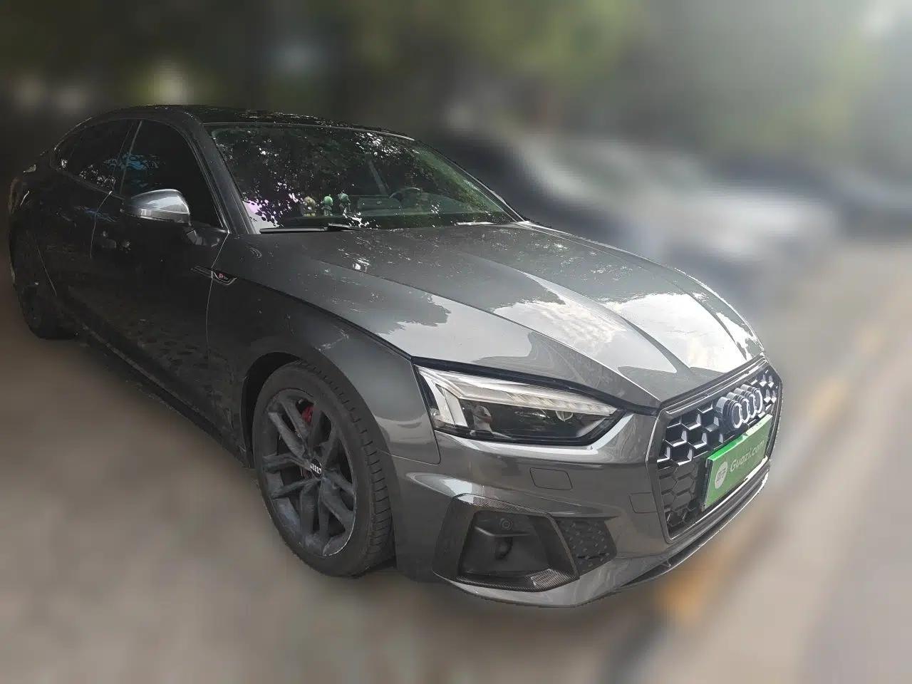 Audi A5 2023 Sportback 40 TFSI Fashionable and Dynamic Model — миниатюра 3