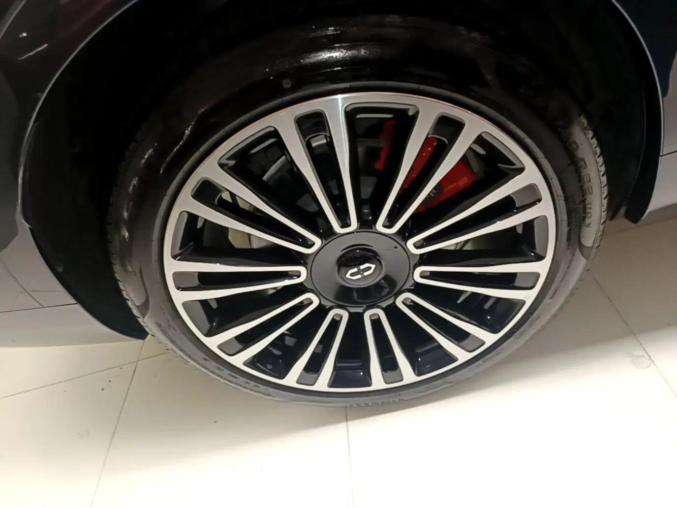 Hima AITO M9 2024 Range-Extended Ultra Version 42 kWh 6-Seater Model — миниатюра 11