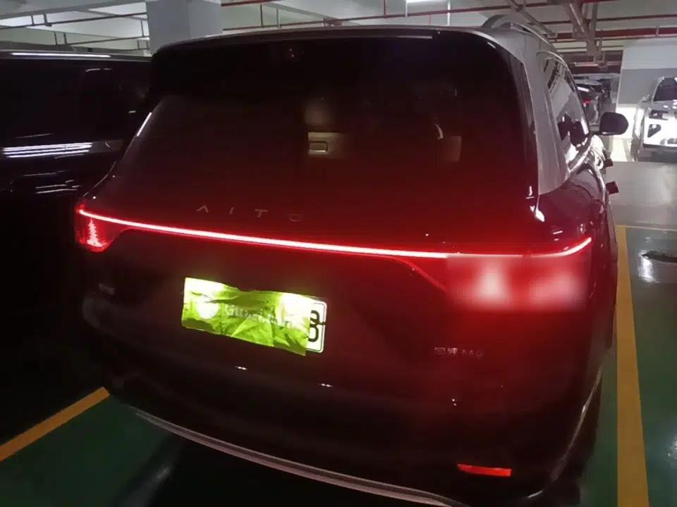 Hima AITO M9 2025 Extended-Range Ultra Version 52 kWh 6-Seater — миниатюра 5