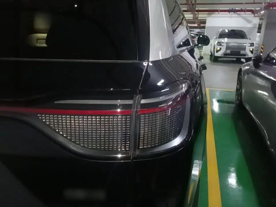 Hima AITO M9 2025 Extended-Range Ultra Version 52 kWh 6-Seater — миниатюра 9