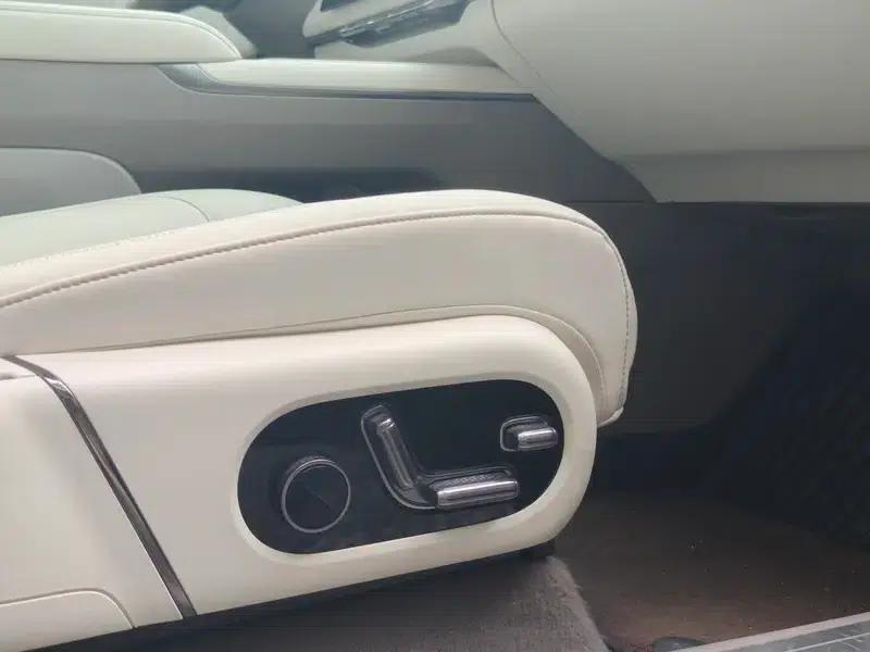 ZEEKR 7X 2025 75kWh Rear-Wheel Drive Intelligent Driving Edition — миниатюра 10