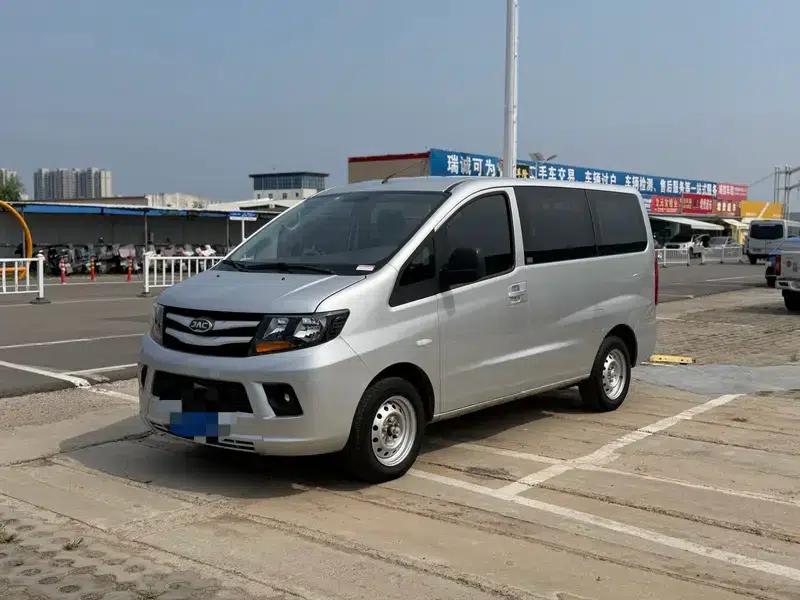 Refine M3 2018 1.6L Express Edition 5-seater — миниатюра 1