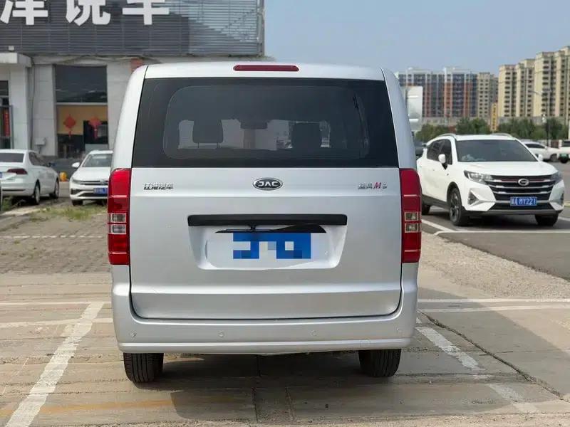 Refine M3 2018 1.6L Express Edition 5-seater — миниатюра 5