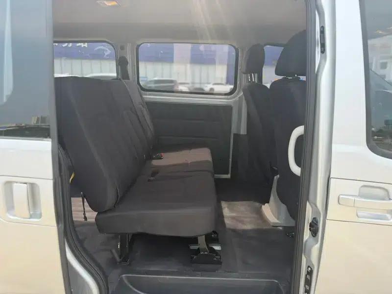 Refine M3 2018 1.6L Express Edition 5-seater — миниатюра 9