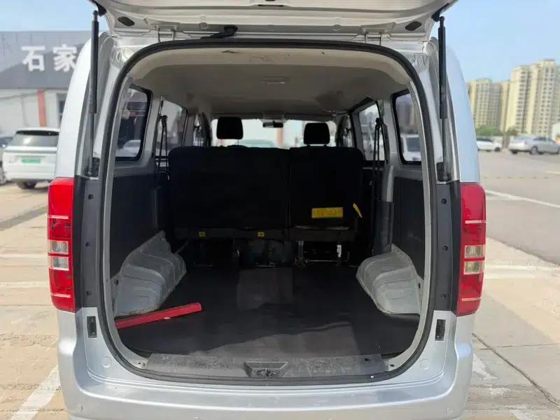 Refine M3 2018 1.6L Express Edition 5-seater — миниатюра 10