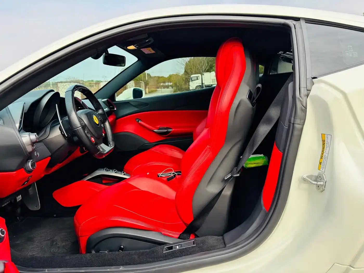 2015 Ferrari 488 GTB — миниатюра 8