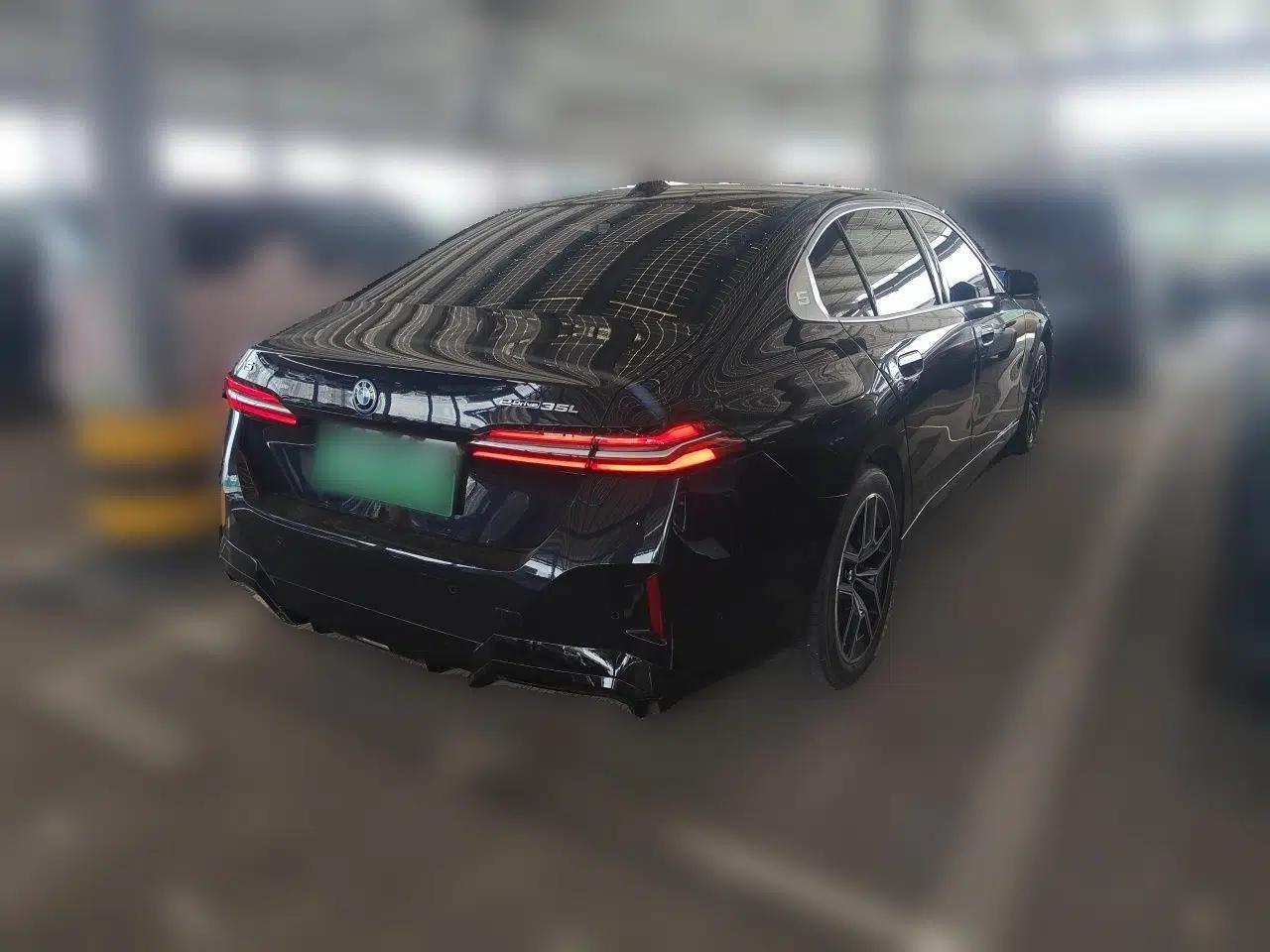 BMW i5 2026 Model, Facelifted eDrive 35L M Sport Package — миниатюра 6