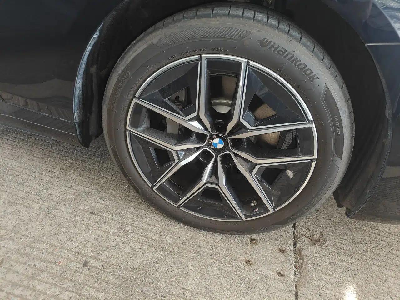 BMW i5 2026 Model, Facelifted eDrive 35L M Sport Package — миниатюра 8