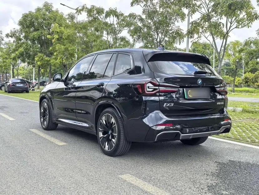 BMW iX3 2022 Updated Leading Type — миниатюра 5