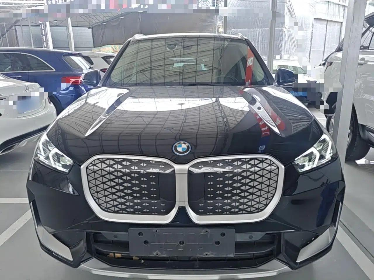 BMW iX1 2023 eDrive25L X Design Package — миниатюра 2