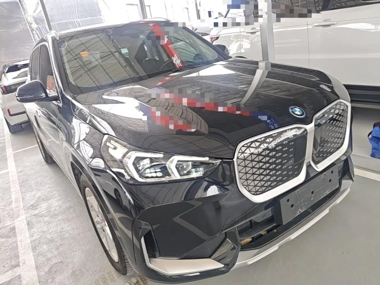 BMW iX1 2023 eDrive25L X Design Package — миниатюра 3