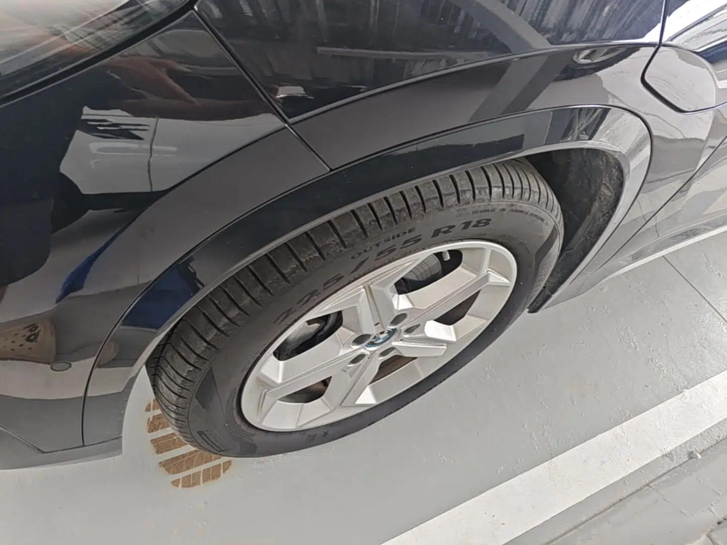BMW iX1 2023 eDrive25L X Design Package — миниатюра 10