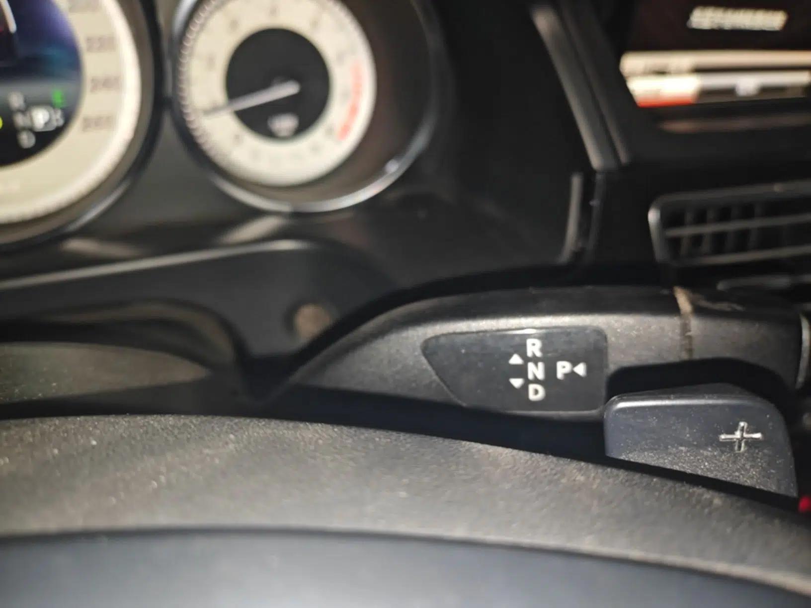 Mercedes-Benz E-Class 2015 E 260 L Sport Luxury Model — миниатюра 16