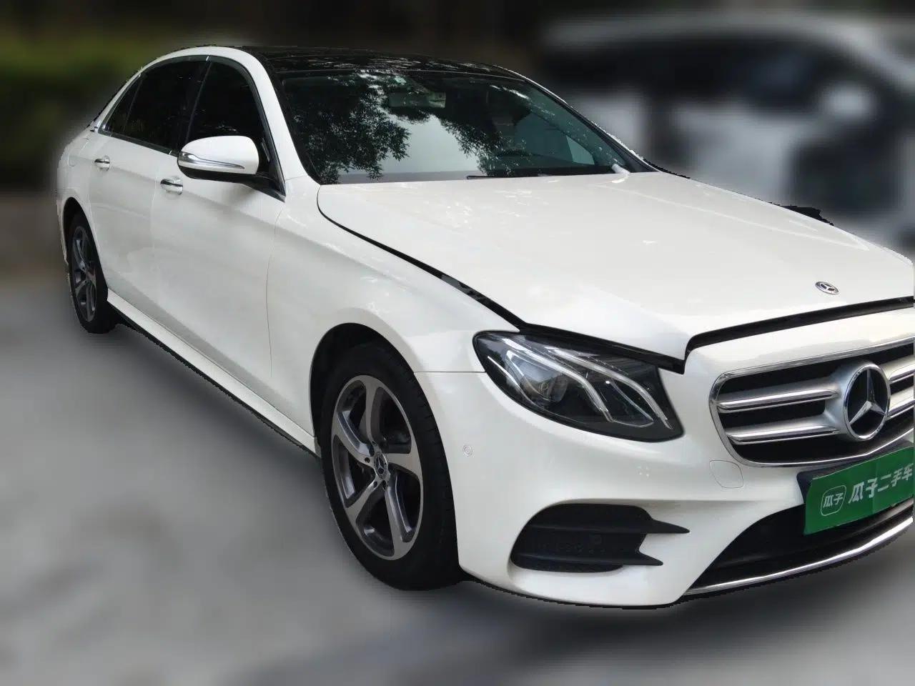 Mercedes-Benz E-Class 2018 E 300 L Sporty and Stylish Model — миниатюра 3