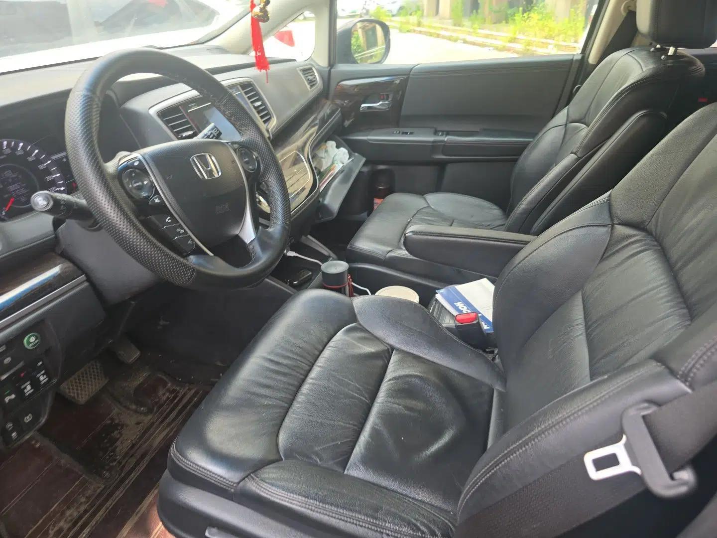 Honda Odyssey 2018 2.4L Smart Edition — миниатюра 15