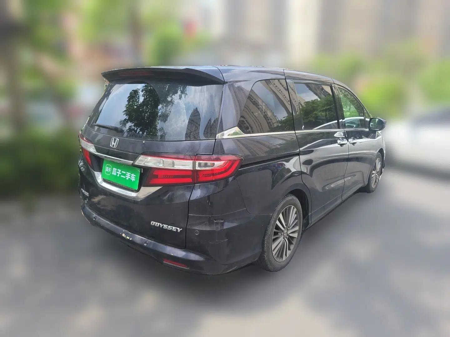 Honda Odyssey 2018 2.4L Smart Edition — миниатюра 6