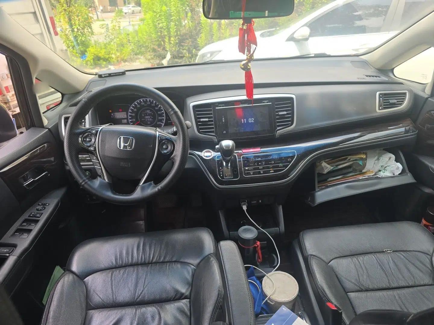 Honda Odyssey 2018 2.4L Smart Edition — миниатюра 9