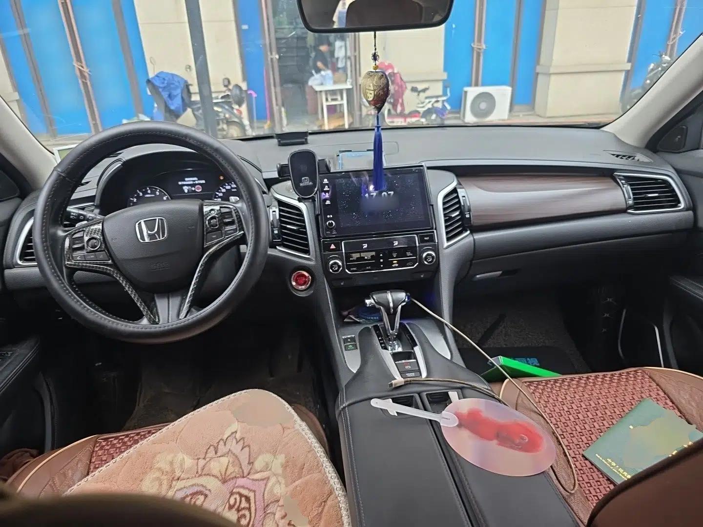 Honda Avancier 2017 240TURBO Two-Wheel Drive Premium Edition — миниатюра 9