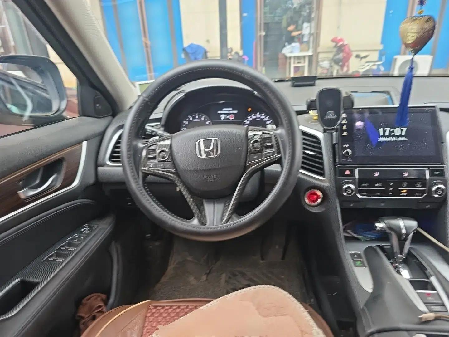 Honda Avancier 2017 240TURBO Two-Wheel Drive Premium Edition — миниатюра 10
