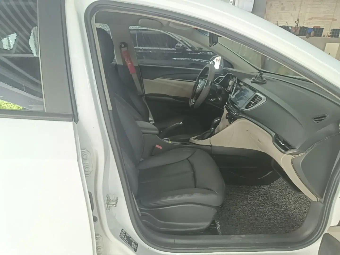 Buick GT 2016 15N Automatic Entry-Level Trim — миниатюра 19