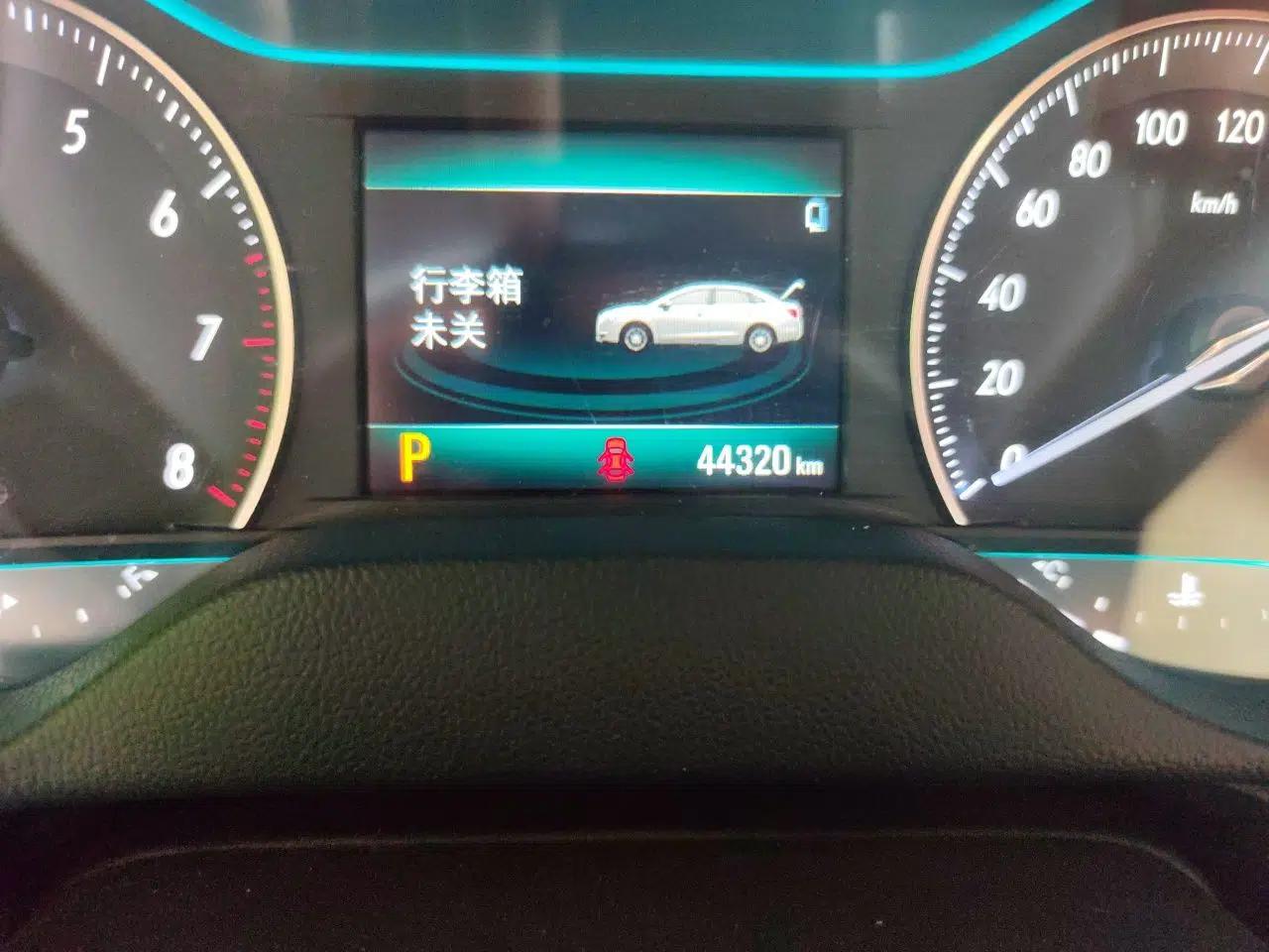 Buick GT 2019 15T Dual-Clutch Connected Elite Model China VI — миниатюра 12