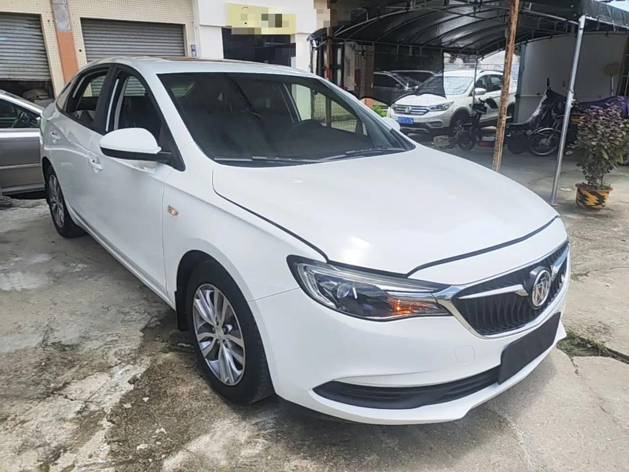 Buick GT 2021 1.3T Automatic Mild Hybrid Elite Version — миниатюра 3