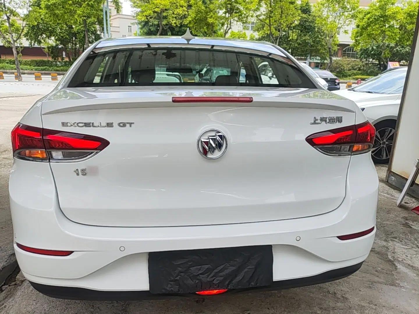 Buick GT 2021 1.3T Automatic Mild Hybrid Elite Version — миниатюра 5