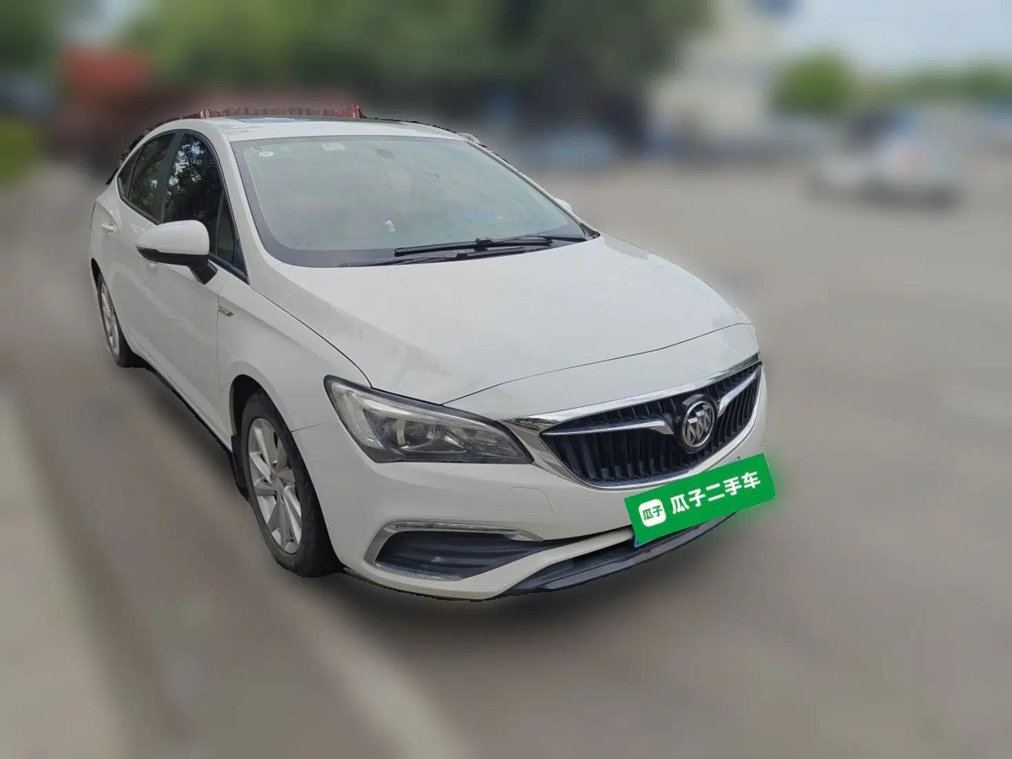Buick Verano 2019 Sedan 15S Automatic Entry Model — миниатюра 3