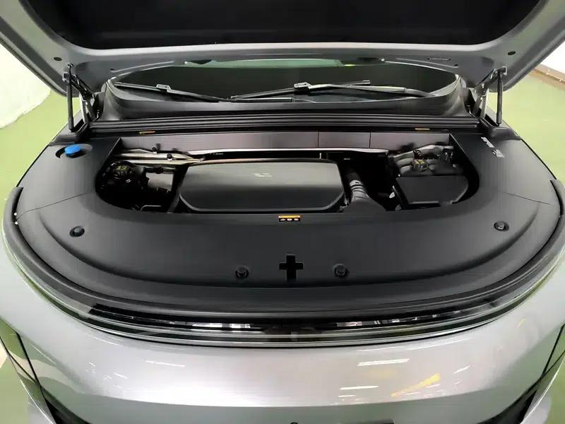 Li Auto L6 2024 Pro Edition — миниатюра 10