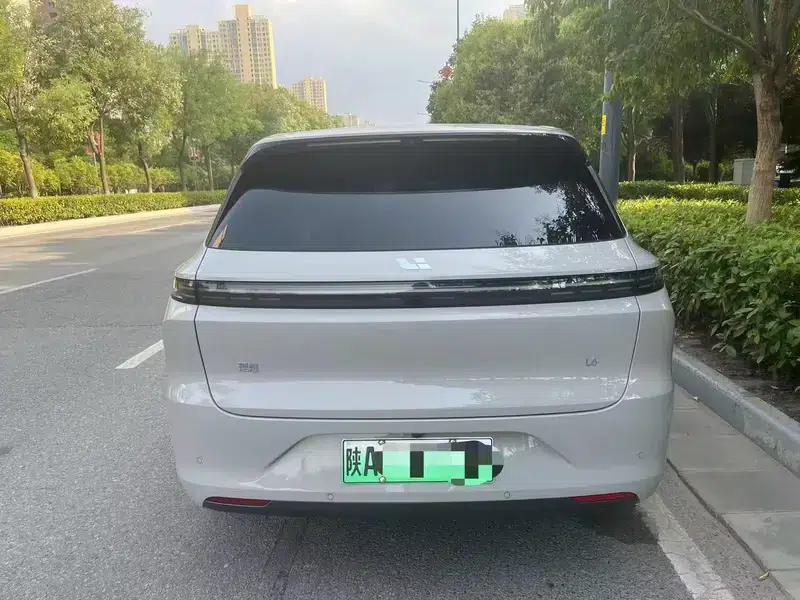 Li Auto L6 2024 Pro Edition — миниатюра 5