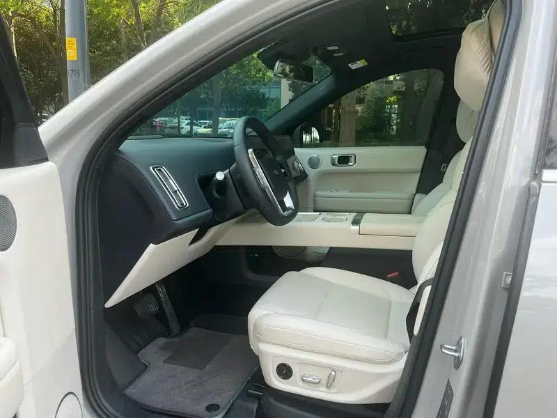 Li Auto L6 2024 Pro Edition — миниатюра 8