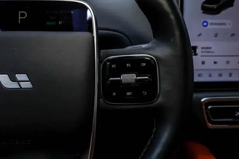 Li Auto L6 2024 Max Edition — миниатюра 29