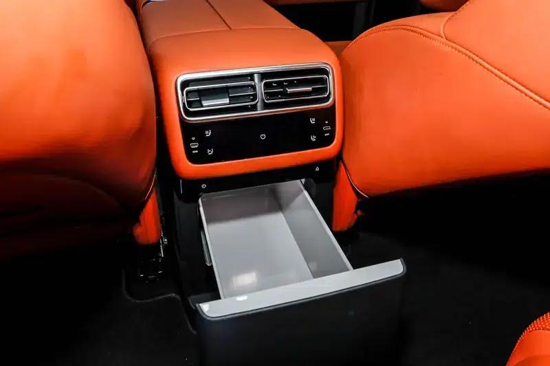 Li Auto L6 2024 Max Edition — миниатюра 10