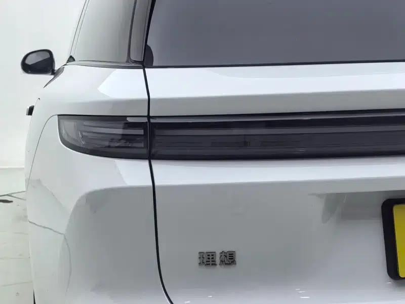Li Auto i8 2025 Standard Edition — миниатюра 13