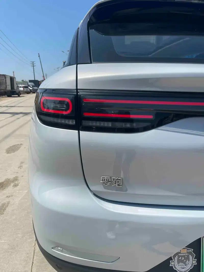 Leapmotor C11 2023 Range Extender 180 Comfort Edition — миниатюра 7
