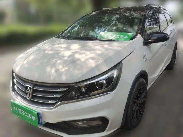 Baojun 310W 2017 1.5L Manual Fashion Edition China VI