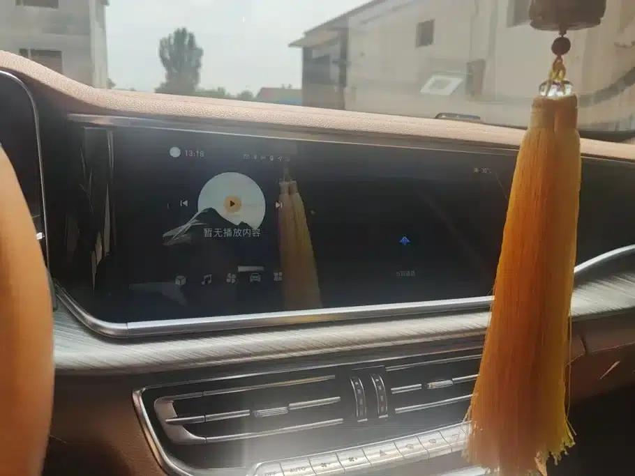 Hongqi H9 2022 2.0T Intelligent Flagship Edition — миниатюра 13