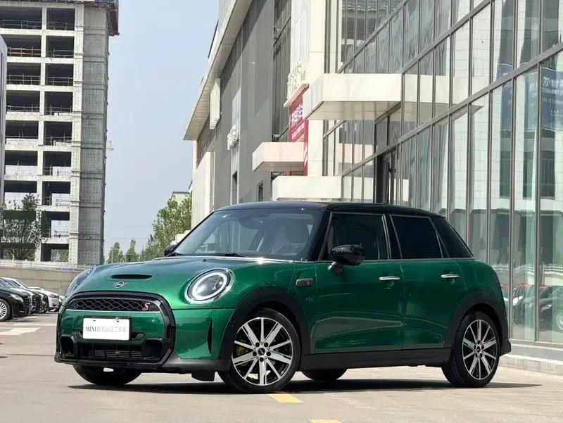 2022 MINI 2.0T COOPER S Classic 5-Door Version — миниатюра 1