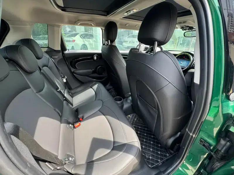 2022 MINI 2.0T COOPER S Classic 5-Door Version — миниатюра 18