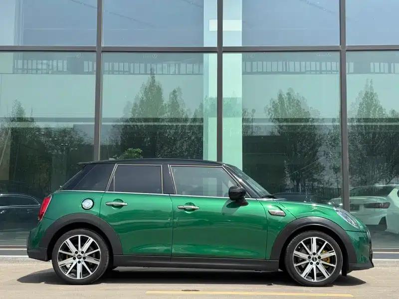 2022 MINI 2.0T COOPER S Classic 5-Door Version — миниатюра 6