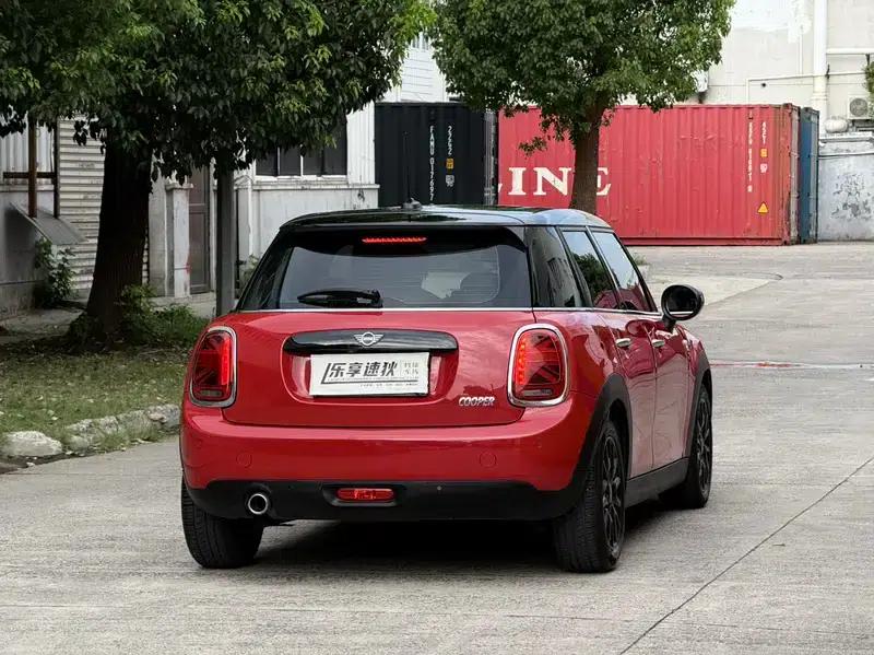 2021 MINI 1.5T COOPER Classic 5-Door — миниатюра 7
