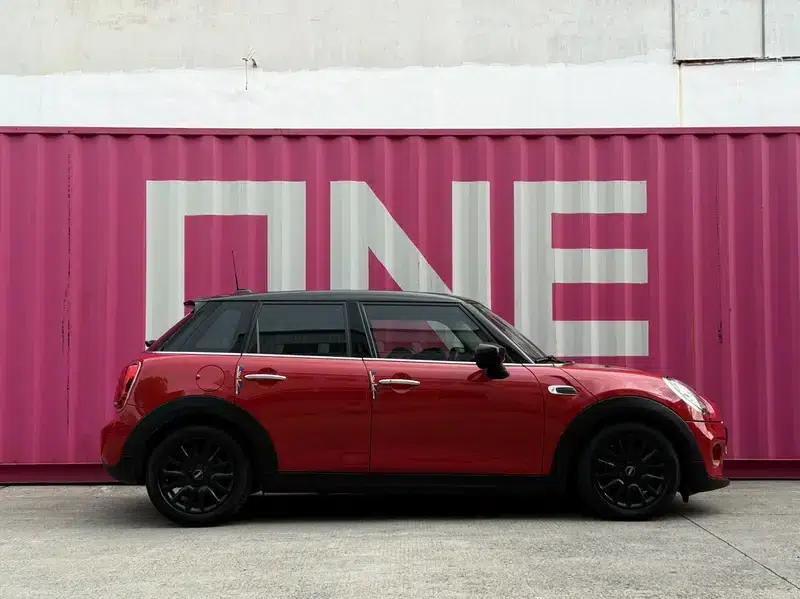 2021 MINI 1.5T COOPER Classic 5-Door — миниатюра 8