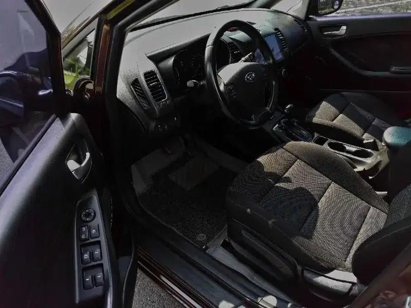 Kia K3 2016 1.6L Automatic GLS — миниатюра 10
