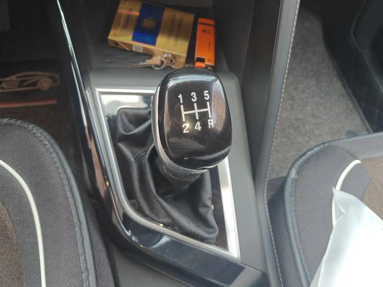 CHANGAN CS15 2019 1.5L Manual Comfort Model China VI Standard — миниатюра 14