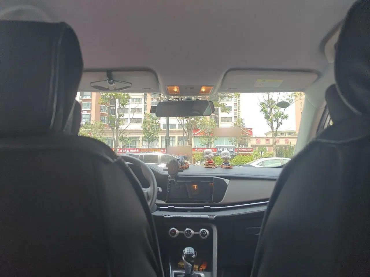 CHANGAN CS15 2019 1.5L Manual Comfort Model China VI Standard — миниатюра 18