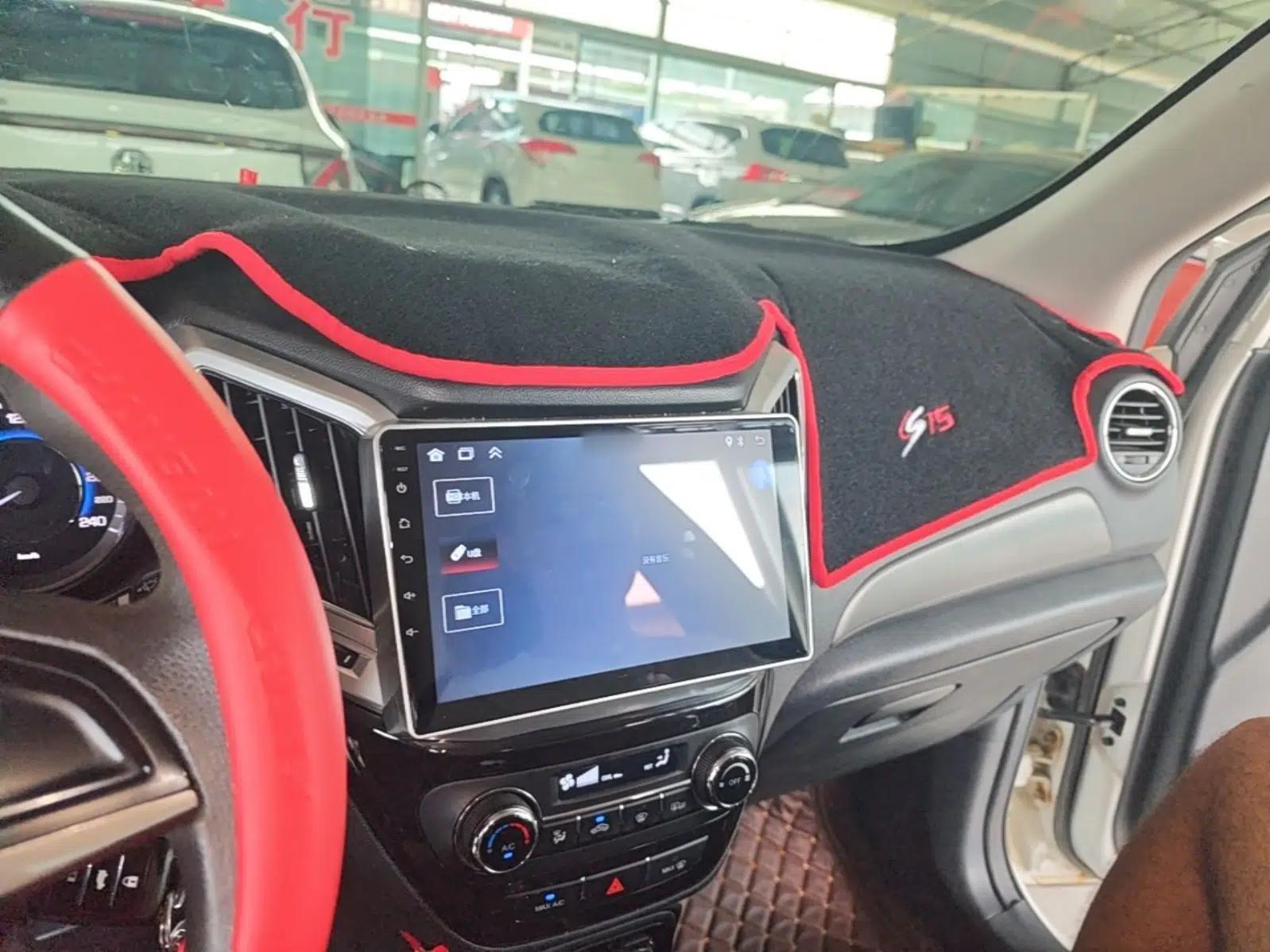 CHANGAN CS15 2016 1.5L Automatic Fashion Edition — миниатюра 17